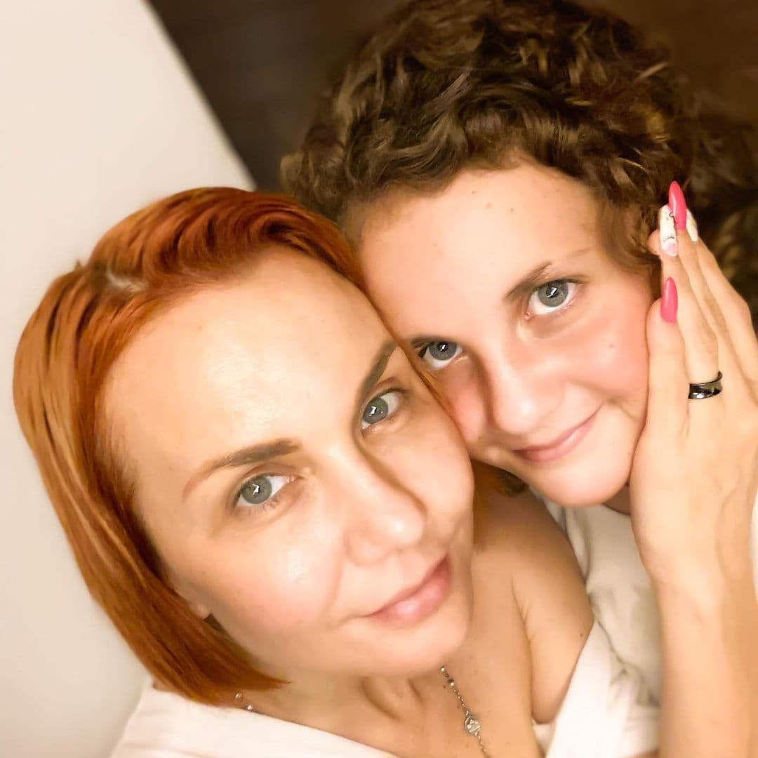 Hija de Michelle Vieth impacta al convertirse en quinceañera, presume el lujoso vestido y el peinado