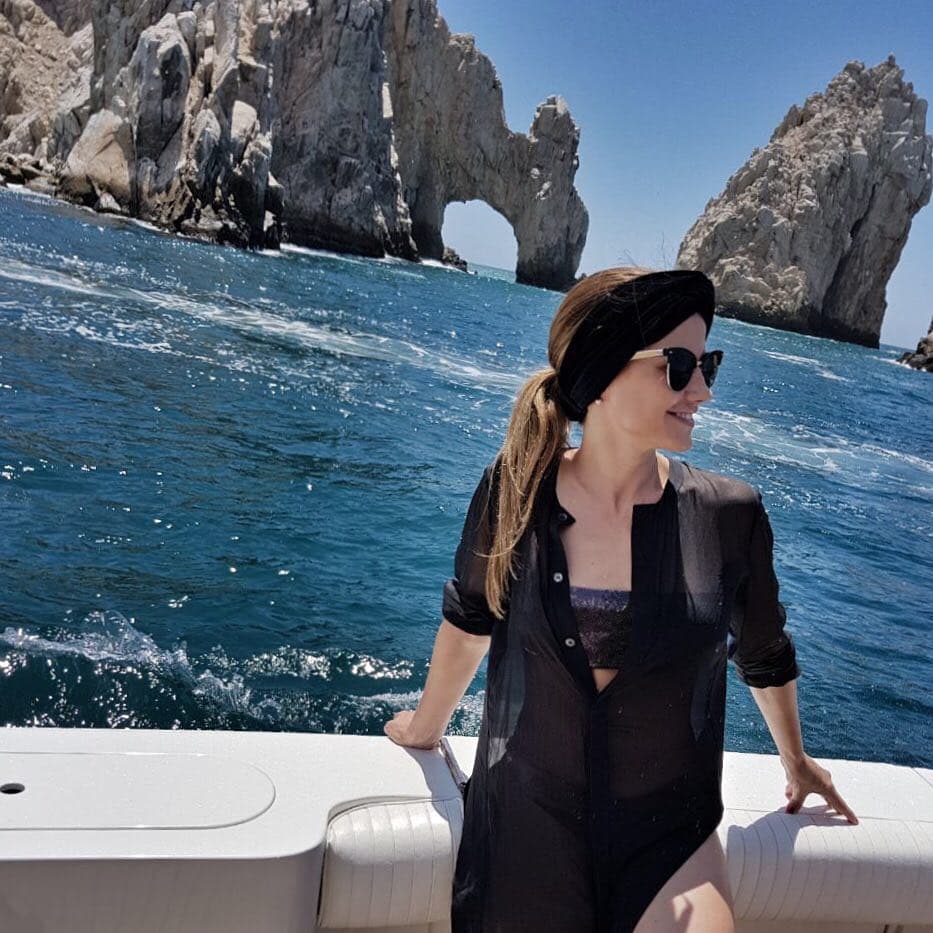 La estrella de 'Por amar sin ley' recibe cientos de 'Me gusta' por presumir su figura en poca ropa