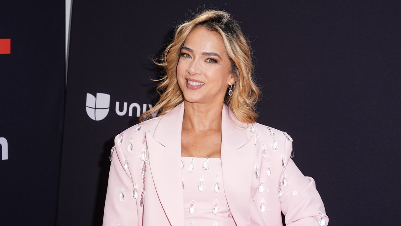Adamari López le da otra oportunidad al amor tras su ruptura con Toni Costa