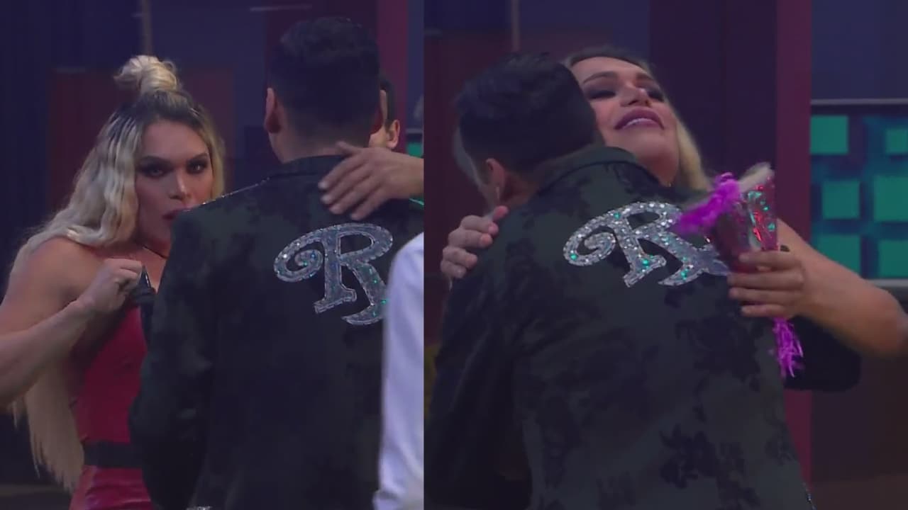 'La Perdida' terminó dándole un beso al músico de la agrupación