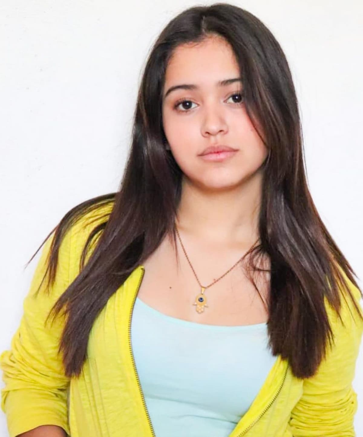 Además de sus participaciones en Como dice el dicho, Ana Celeste forma parte del elenco de la telenovela Si nos dejan, en la que da vida a 'Ariana'