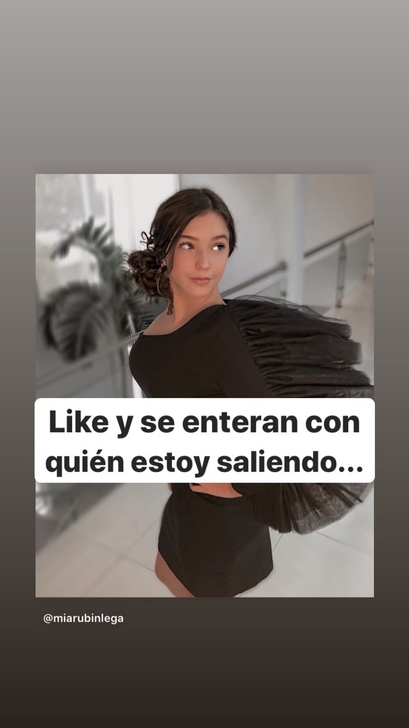 La joven prometió resolver el misterio si sus seguidores logran superar el número de 'Likes'.