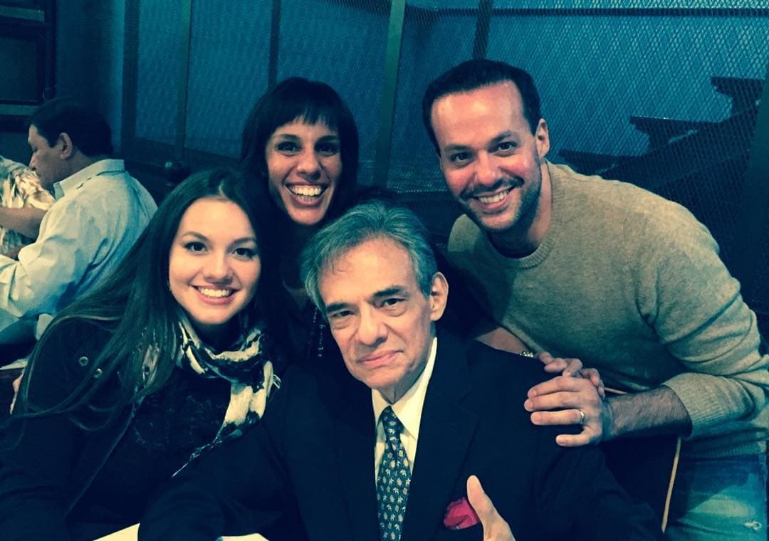 José José se distanció de sus hijos José Joel y Marysol hace muchos y pese a que se reconciliaron en 2008, desde hace un año no pueden convivir con su padre, debido a que su media hermana Sarita se lo llevó a Miami y le impide las visitas.