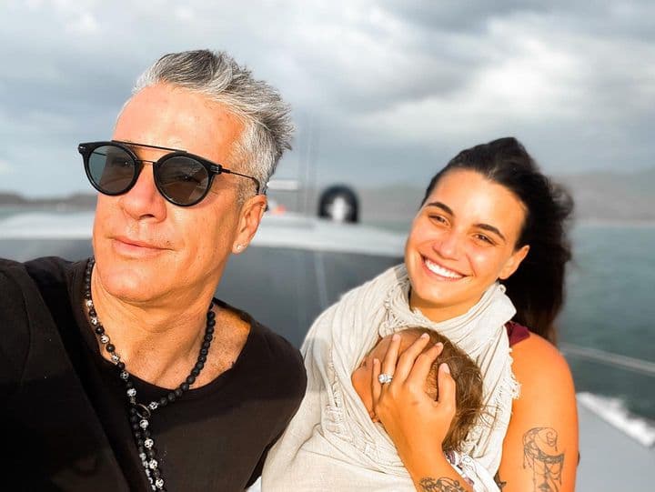 Ex de Fernando Carrillo lanza mensaje tras anuncio de separación