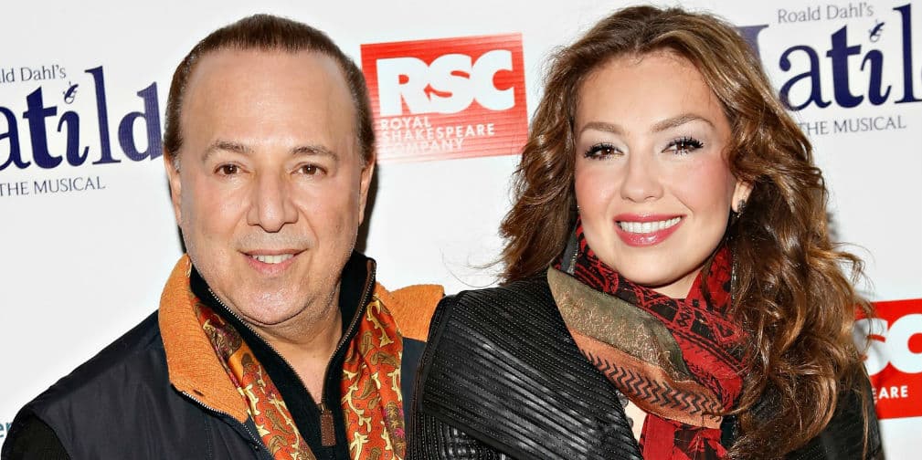 Thalía recuerda su etapa de recién casada con romántica foto de hace casi 20 años