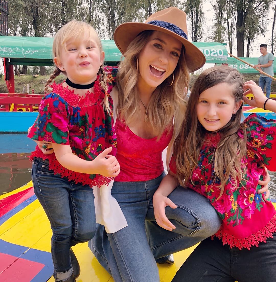 Así canta Miranda, la hija menor de Gabriel Soto y Geraldine Bazán