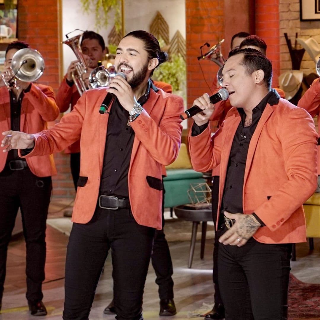 Esta es la historia detrás de la nueva foto de Edwin Luna y Alann Mora abrazados