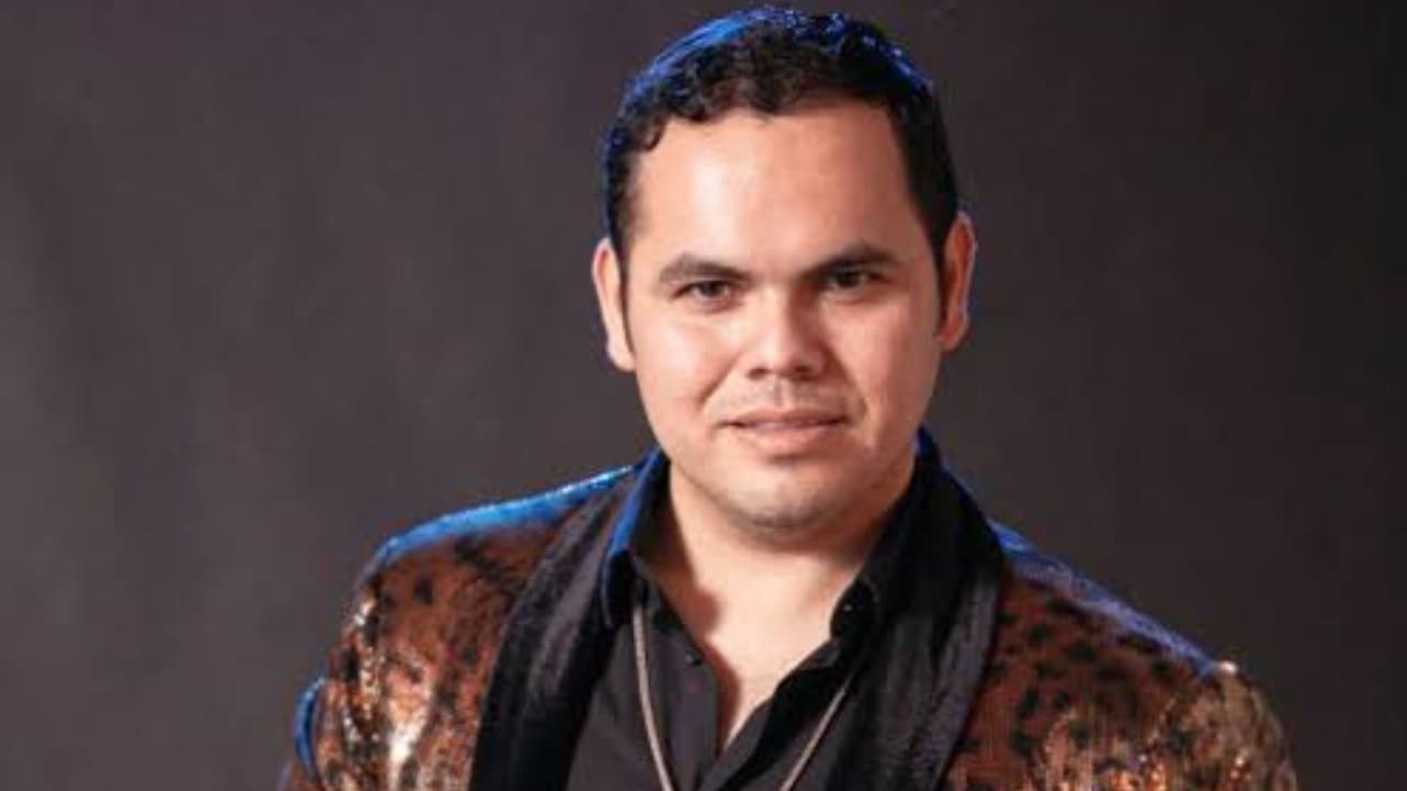 Reportan la muerte del cantante del regional mexicano Ernesto Barajas, líder de 'Enigma Norteño': esto se sabe