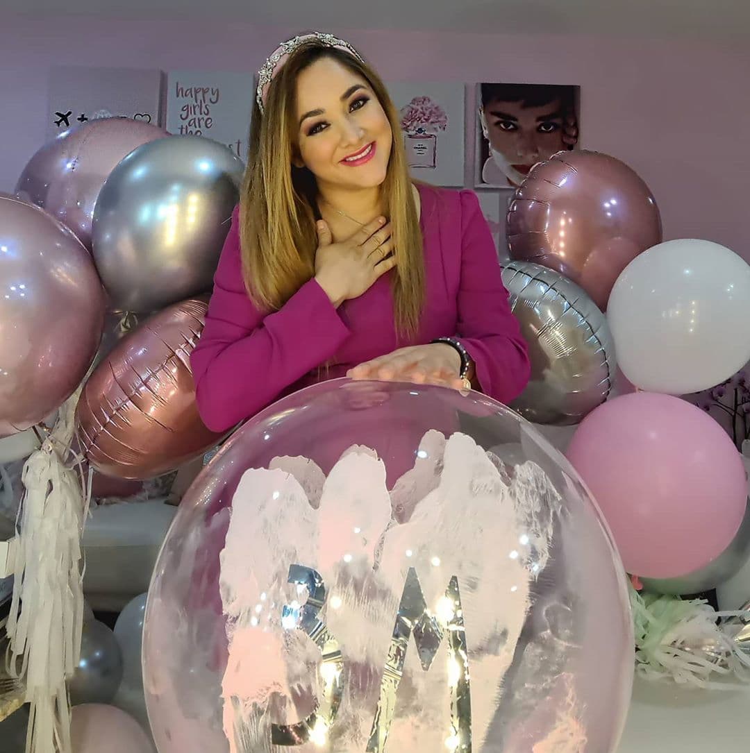 A pocas horas de dar a luz, Sherlyn revela los primeros detalles del nacimiento de su hijo André