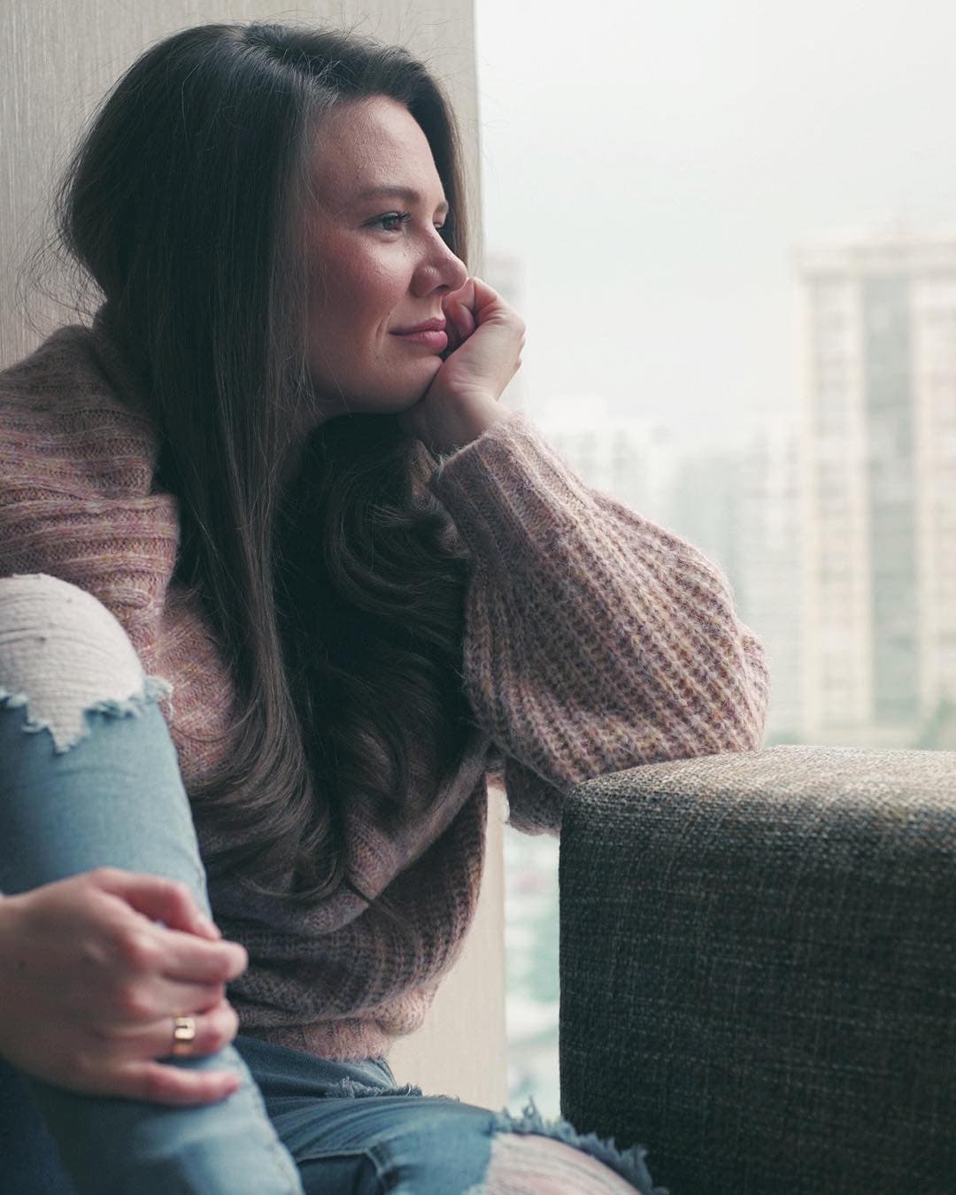 Tras anunciar su embarazo, esto es lo que sabemos de la esposa de Joy Huerta de 'Jesse y Joy'