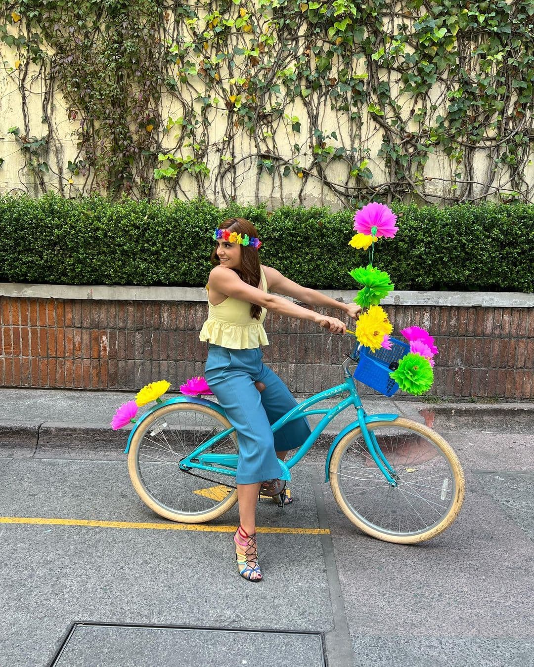 Los outfits con los que las famosas recibieron la primavera