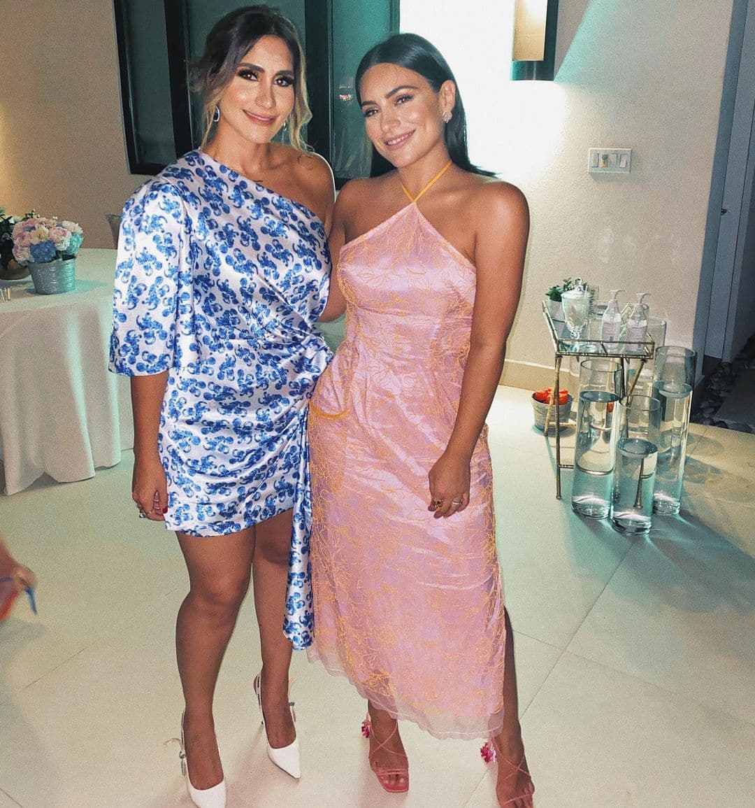 Aunque es poco lo que se conoce de Zacarías Helhem, se sabe que tanto él como Ana Brenda Contreras se conocen desde hace años, pues el empresario es hermano de Daniela Melhem, la mejor amiga de la actriz.