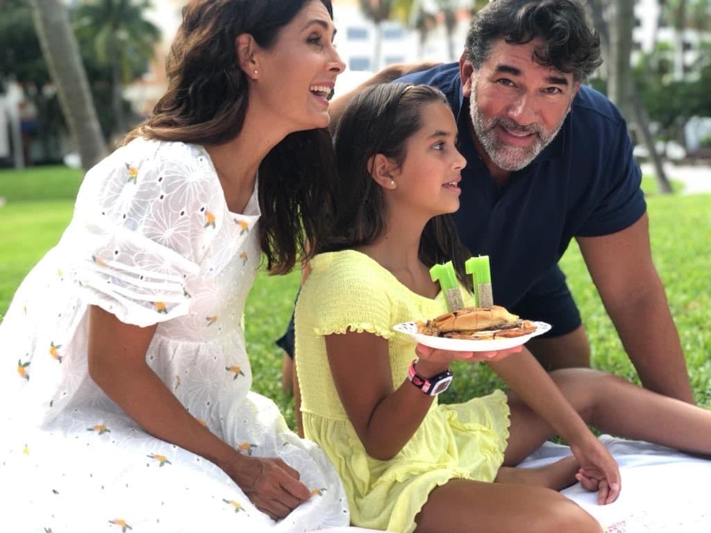 Mayrín Villanueva y Eduardo Santamarina celebran con emotivos mensajes el cumpleaños de su hija