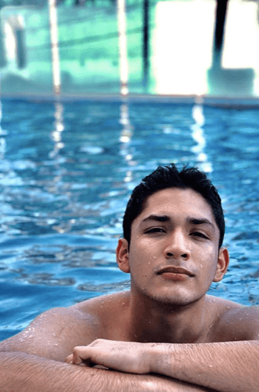 "Hoy hace 17 años me convertí en mamá, se me llenó el corazón de felicidad, he cometido muchos errores, he aprendido de ellos, mi pequeño Nano siempre estaré para ti! Que Dios te bendiga mi amor!", apuntó al pie de la publicación que, hasta el momento, ha registrado más de 47 mil 'me gusta' en Instagram.