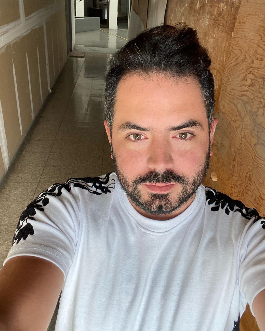 José Eduardo Derbez: la emotiva foto con la que despidió a su abuela