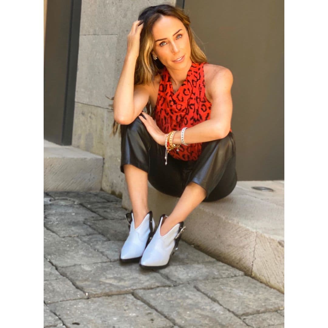 “De pronto nuestra relación tomó un panorama más como roommates, o sea, él jugaba toda la noche y se conectaba en línea y le daban las seis de la mañana y seguía jugando; yo a las seis de la mañana me estaba yendo a trabajar y llegaba corriendo por Inesita y me volvía a ir a trabajar y él se levantaba a las dos de la tarde y cuando yo llegaba, él se iba a la fiesta”, dijo a Mónica Noguera en marzo de 2020.