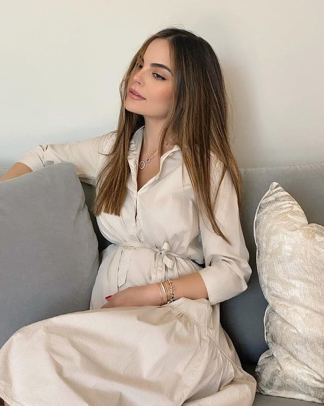 Ximena Navarrete cautiva al mostrar cómo luce su pancita de embarazo: “Te pedí con fuerza”