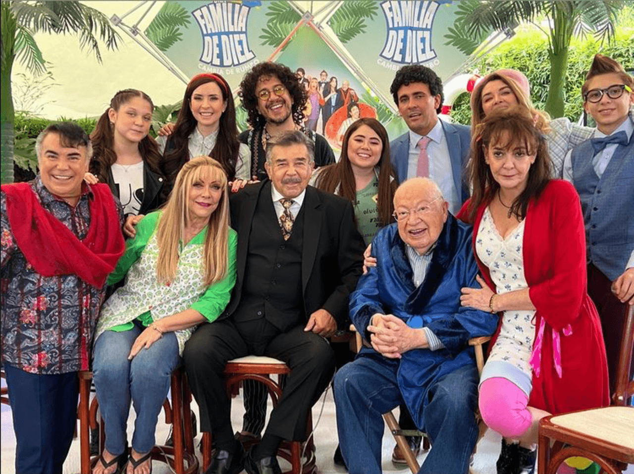 'Una familia de diez' presenta sus temporadas 8 y 9 con locaciones en Acapulco