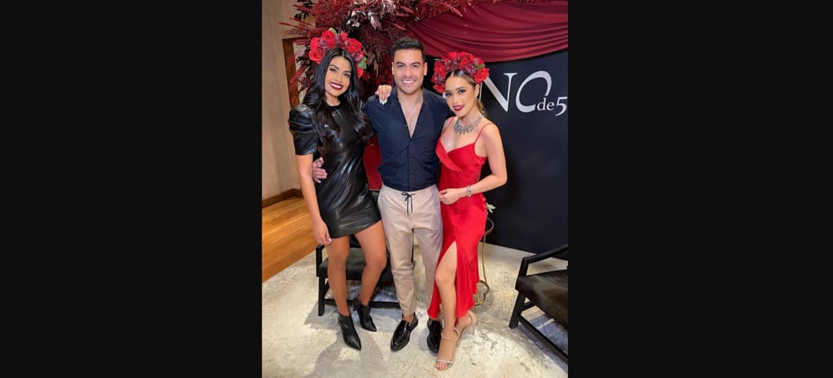 Fue Kristal Silva, quien en su cuenta de Instagram mostró las románticas fotografías, en las que la pareja luce muy enamorada, desatando miles de mensajes.