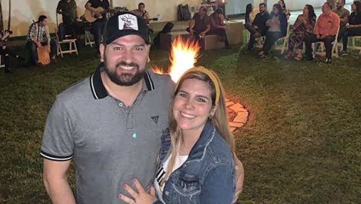 Américo Garza nació en Monterrey, Nuevo León. Tiene 36 años y presuntamente se dedica a la actividad empresarial.