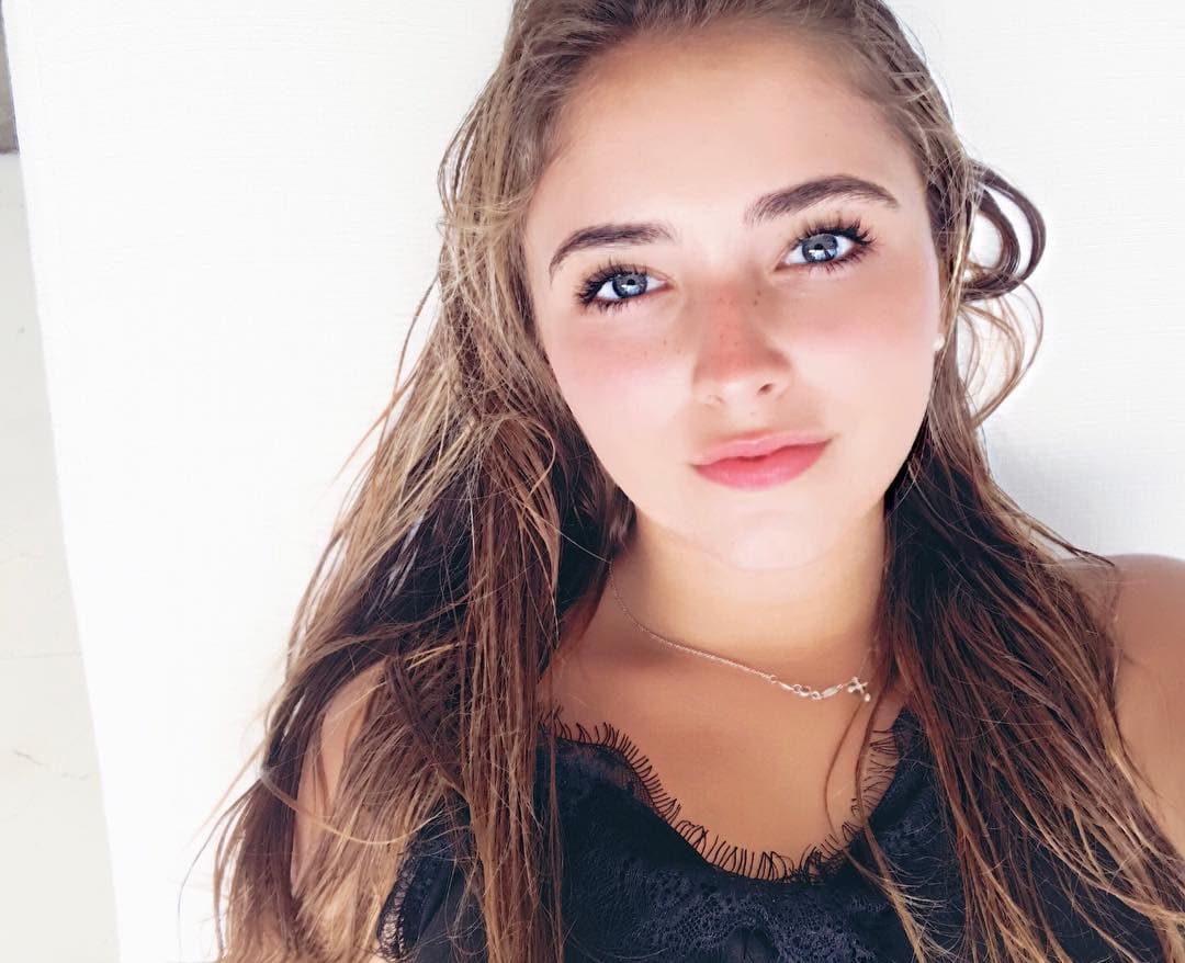Su mamá Marichelo fue de las primeras en reaccionar y además de varios corazones, afirmó: ‘Mi hermosa’; mientras que los fans en distintas cuentas destacaron el gran parecido físico entre tía y sobrina.