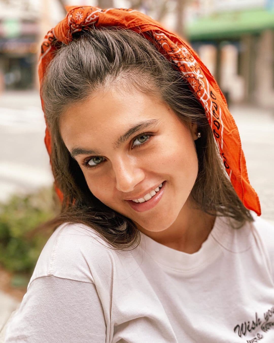 Precisamente es en Instagram donde la joven constantemente llama la atención de sus miles de seguidores, gracias a las múltiples fotografías que publica y que en más de una vez la han puesto en tendencia.