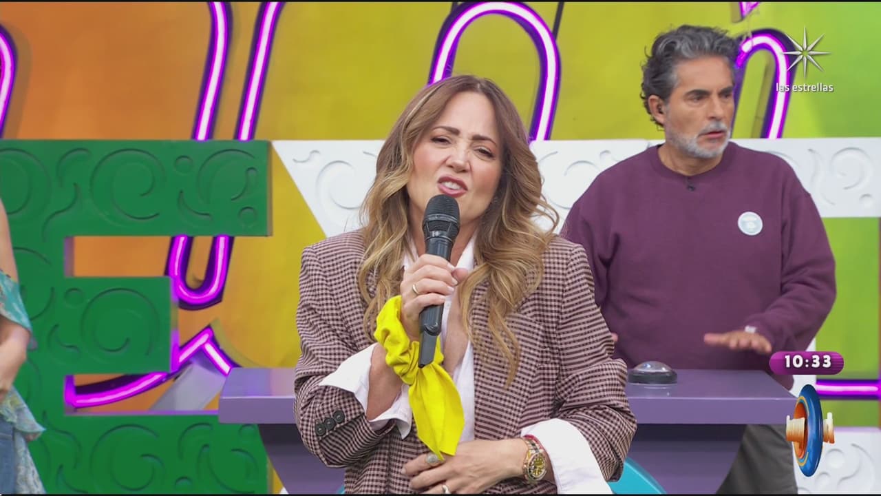Andrea Legarreta provoca gritos en Hoy al cantarle esto a su novio y mandarle inesperado mensaje en vivo