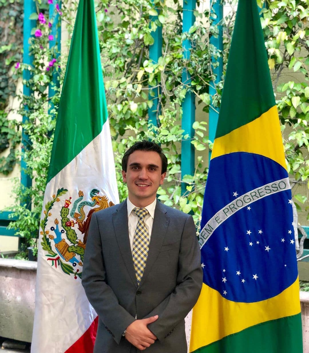 Su preparación continuó y tres años después obtuvo una maestría en Administración y Gestión de Proyectos.