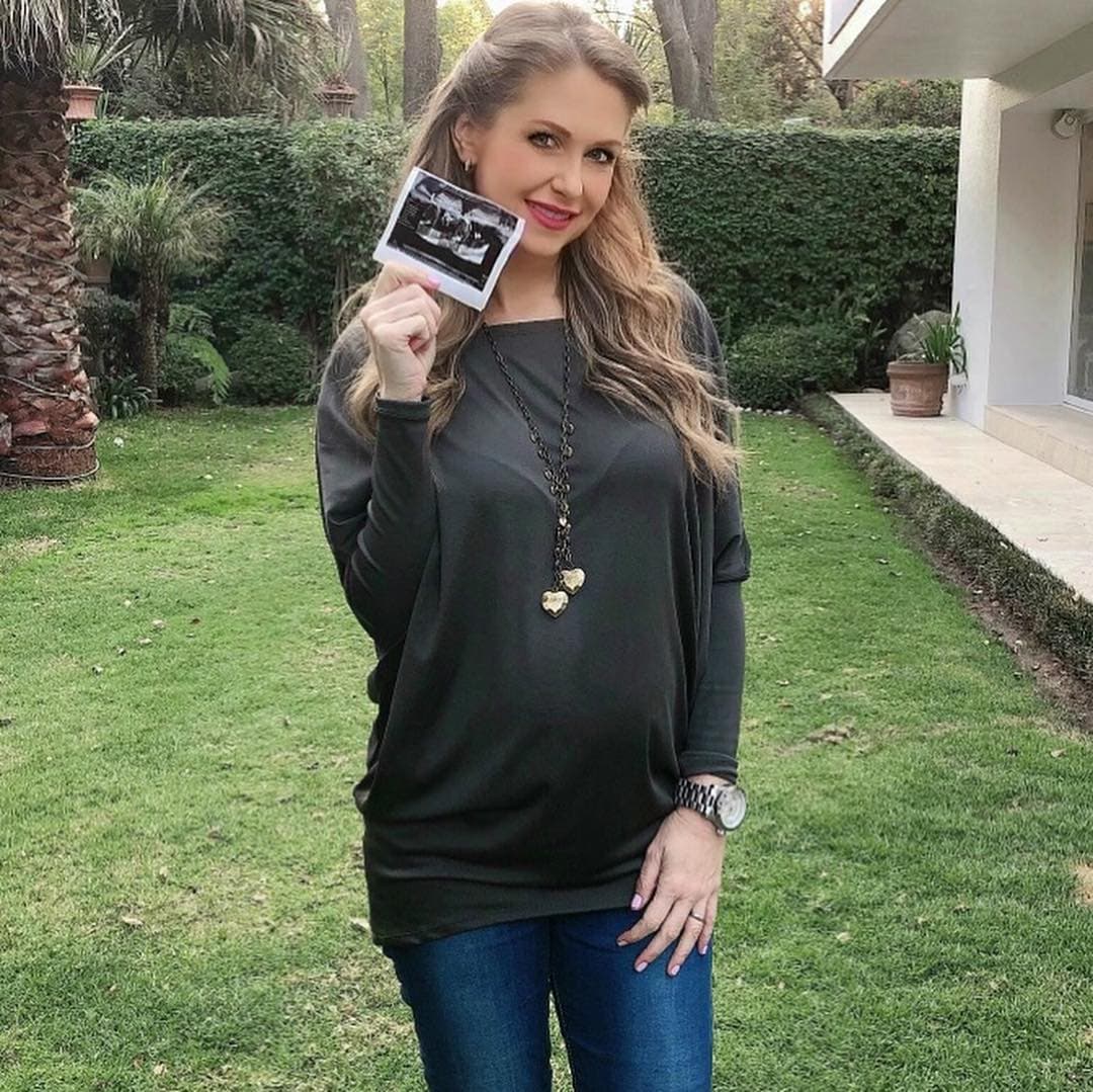 Desde que Ingrid Martz anunció su primer embarazo, no deja de presumirlo en redes sociales