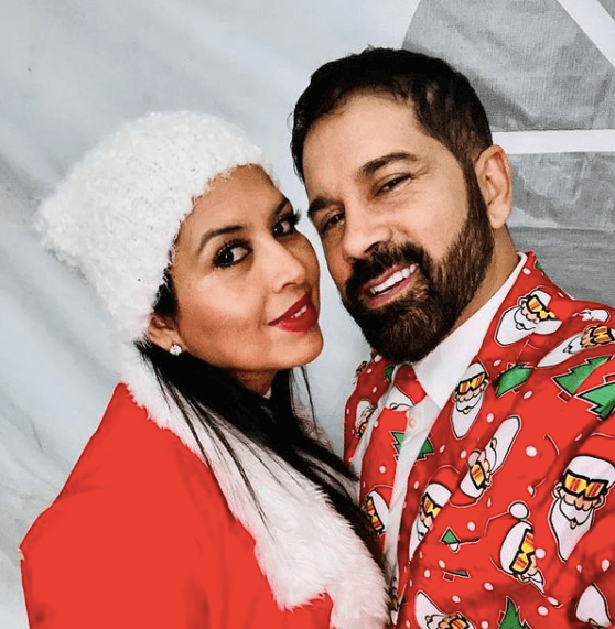 En cuanto a su interacción en redes sociales, Tizoc es quien más comparte imágenes que dejan al descubierto su vida como pareja, mientras que Arriaga suele concentrar su perfil social en su faceta como profesional.