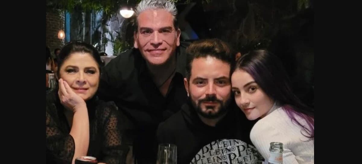 Aunque José Eduardo Derbez destapó que pocas veces Victoria Ruffo ha convivido con su novia Paola Dalay, en las últimas semanas la actriz ha protagonizado varias fotos junto a la modelo.