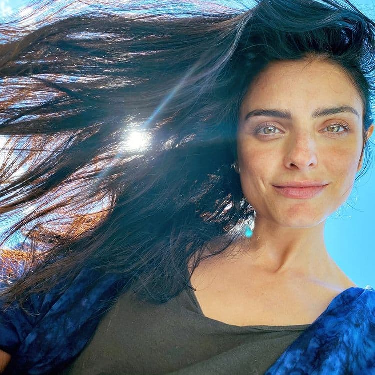 Aislinn Derbez no aguantó más y abandonó el reality ‘De viaje con los Derbez’ en plenas grabaciones