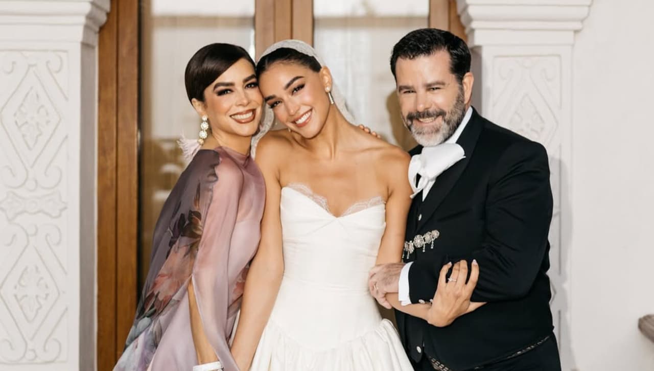 Biby Gaytán comparte fotos inéditas de la boda de su hija Ale Capetillo y termina con rumores de una mala relación