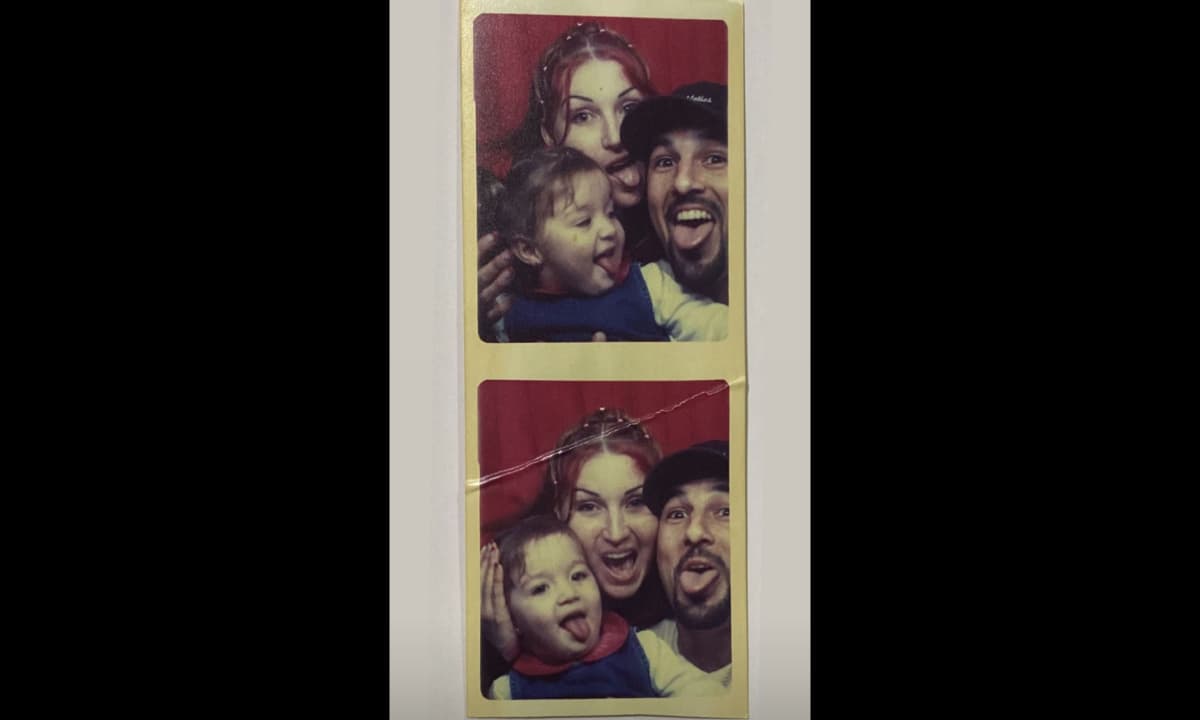 Melenie, hija de la pareja, compartió la foto en redes sociales