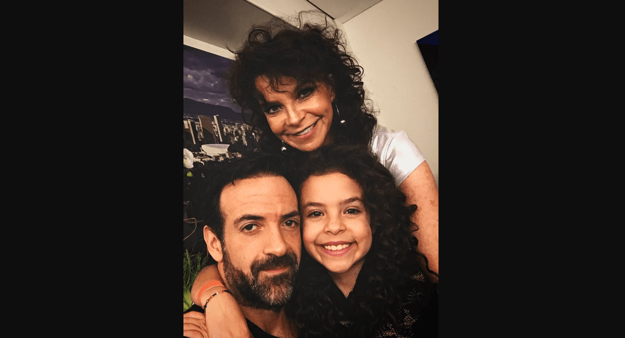 María Perroni habló sobre la bisexualidad de su famoso papá, el actor Pablo Perroni