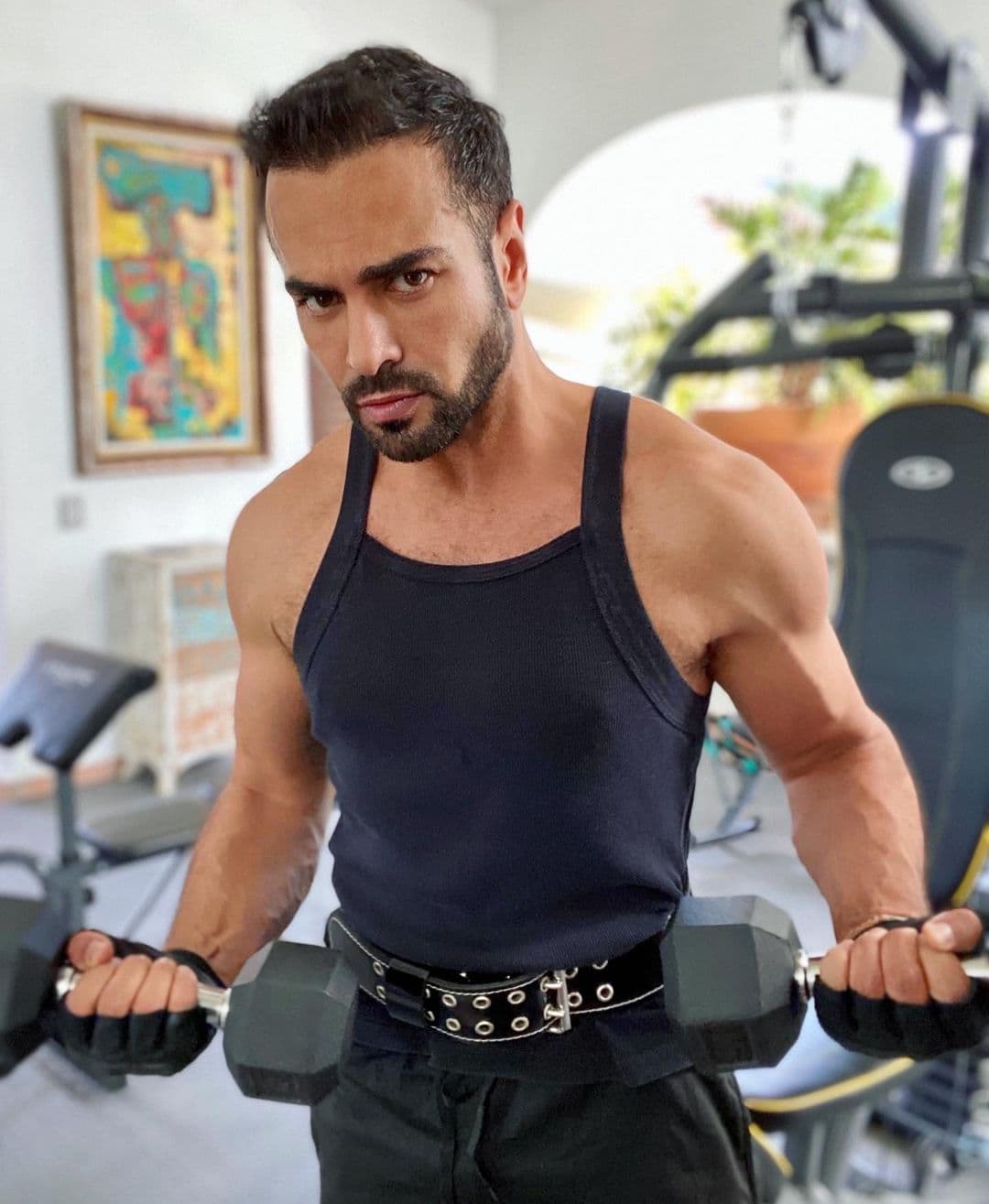 El actor destapó algunas de las rutinas de ejercicio que hace para seguir adelgazando, por lo que reveló que aunque comenzó con cardio, ahora sus entrenamientos ya cambiaron.