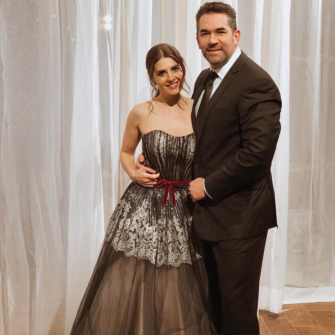 Mayrín Villanueva muestra a Eduardo Santamarina desnudo por su cumpleaños