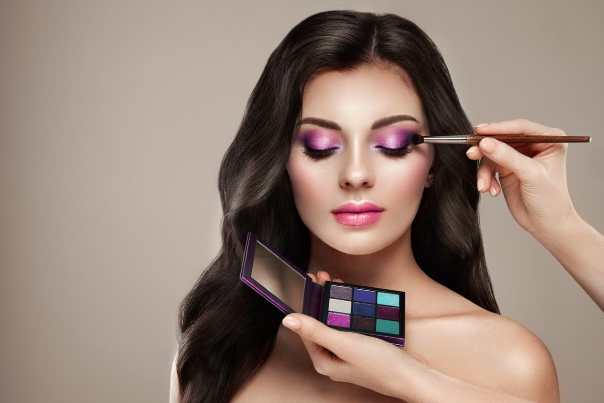 Estas son las tendencias de maquillaje para 2022.