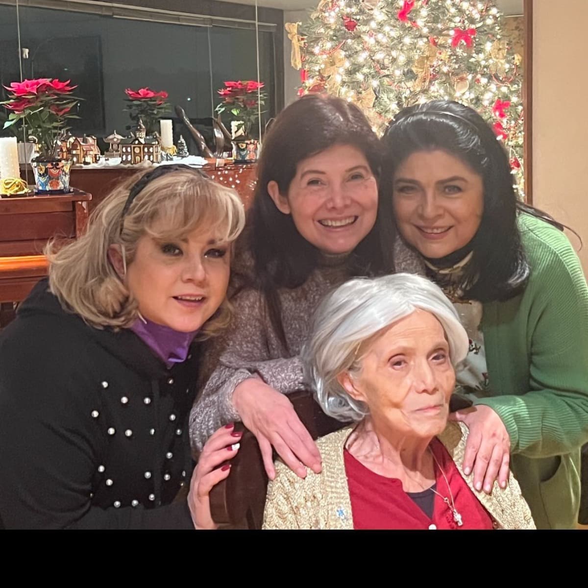 Victoria Ruffo: revelan de quién se despidió la mamá de la actriz antes de morir