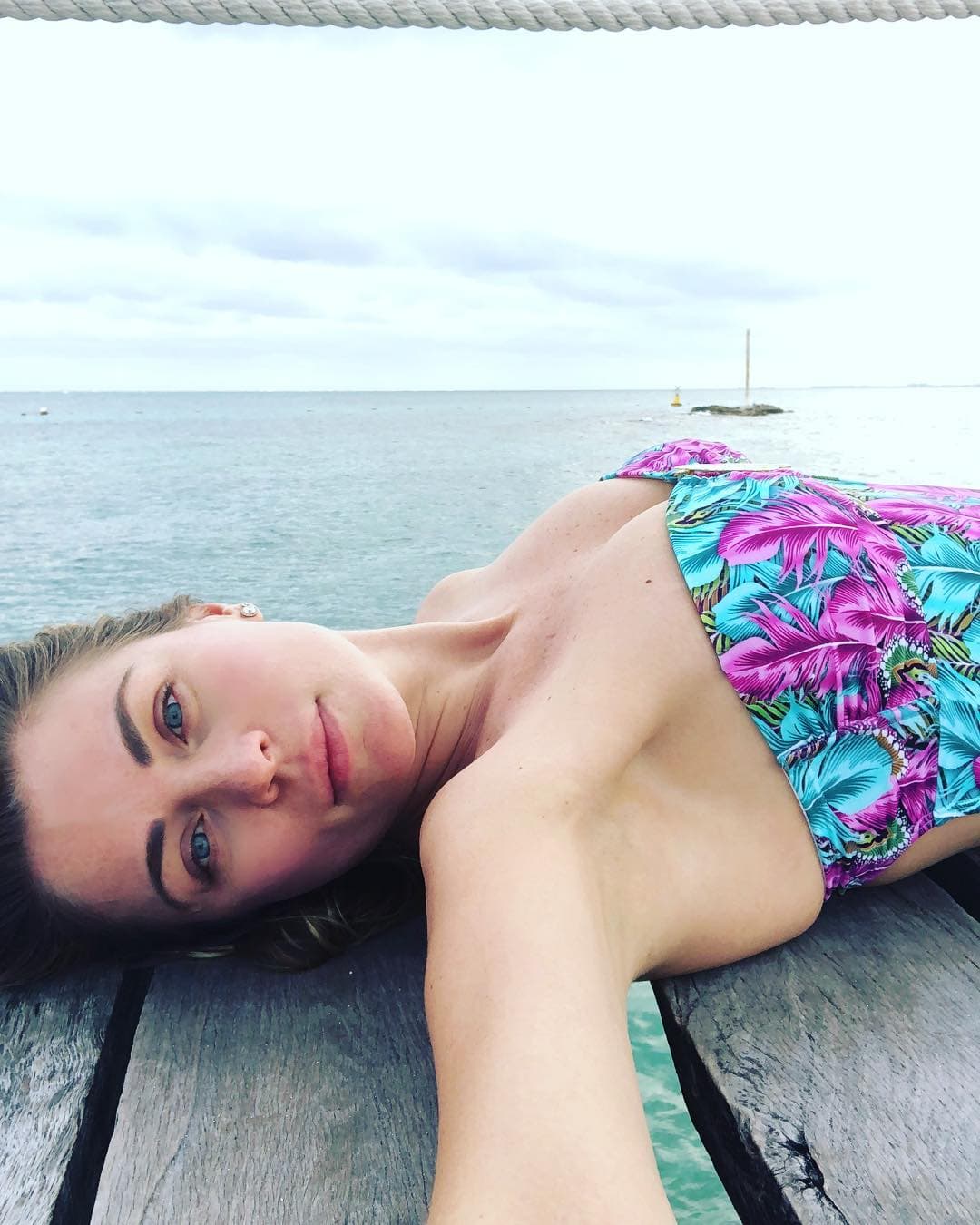 La actriz Ludwika Paleta siempre cautiva con su belleza en poca ropa