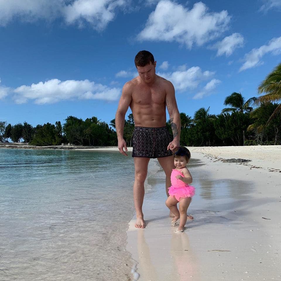 Saúl 'Canelo' Álvarez convive con su hija