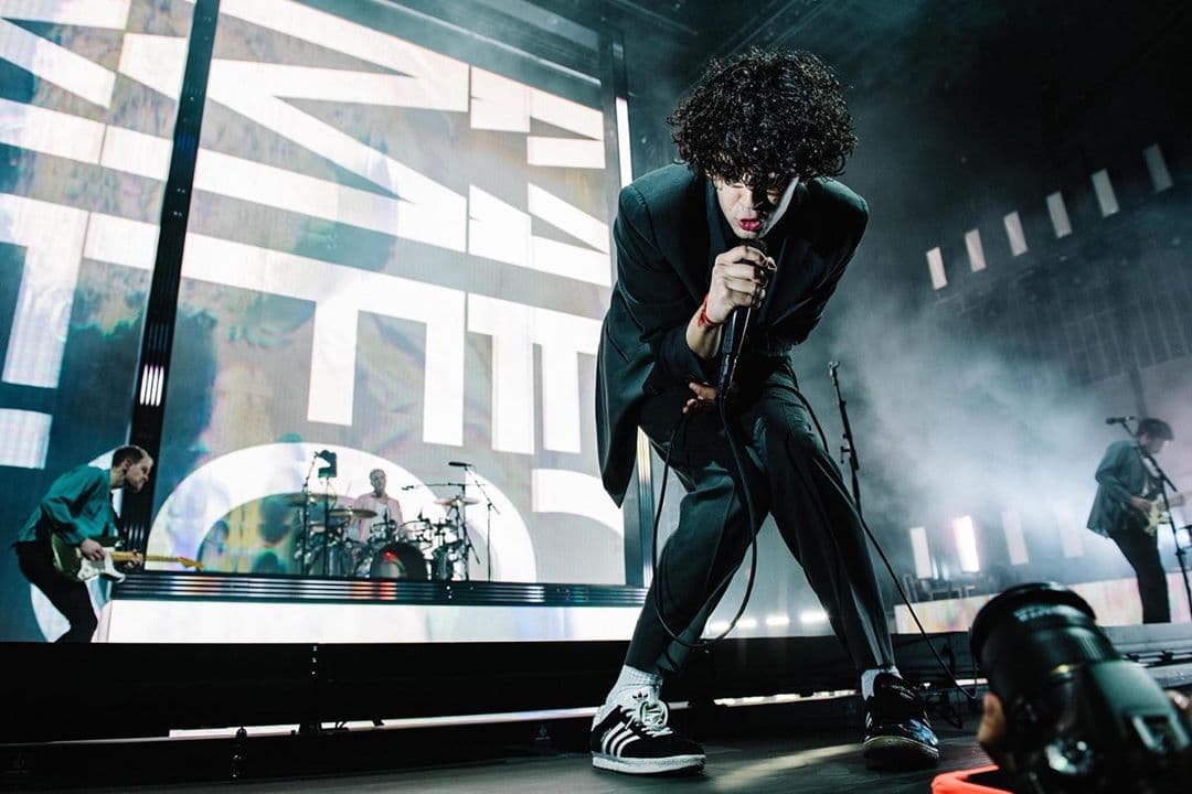 The 1975 estrena su nuevo sencillo, 'Me & You Together Song' con una presentación en vivo