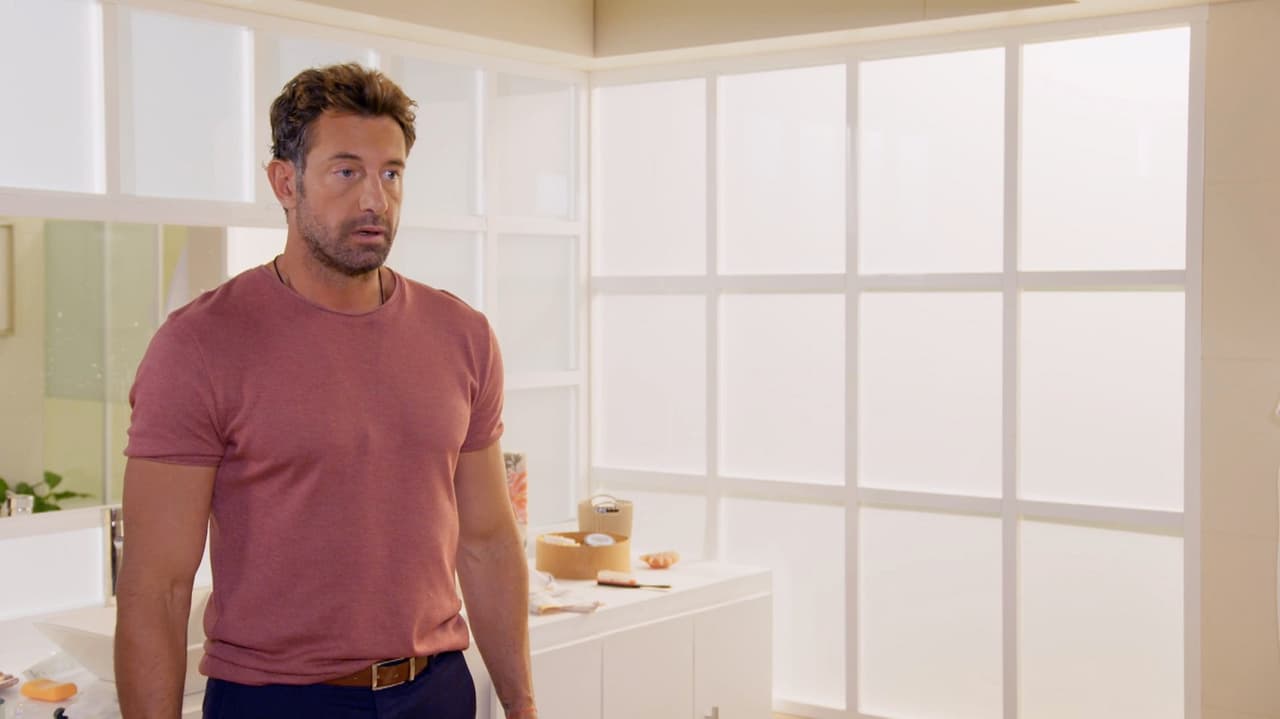 Nico debe de bajar el tiempo en el que se baña para no desperdiciar mucha agua.