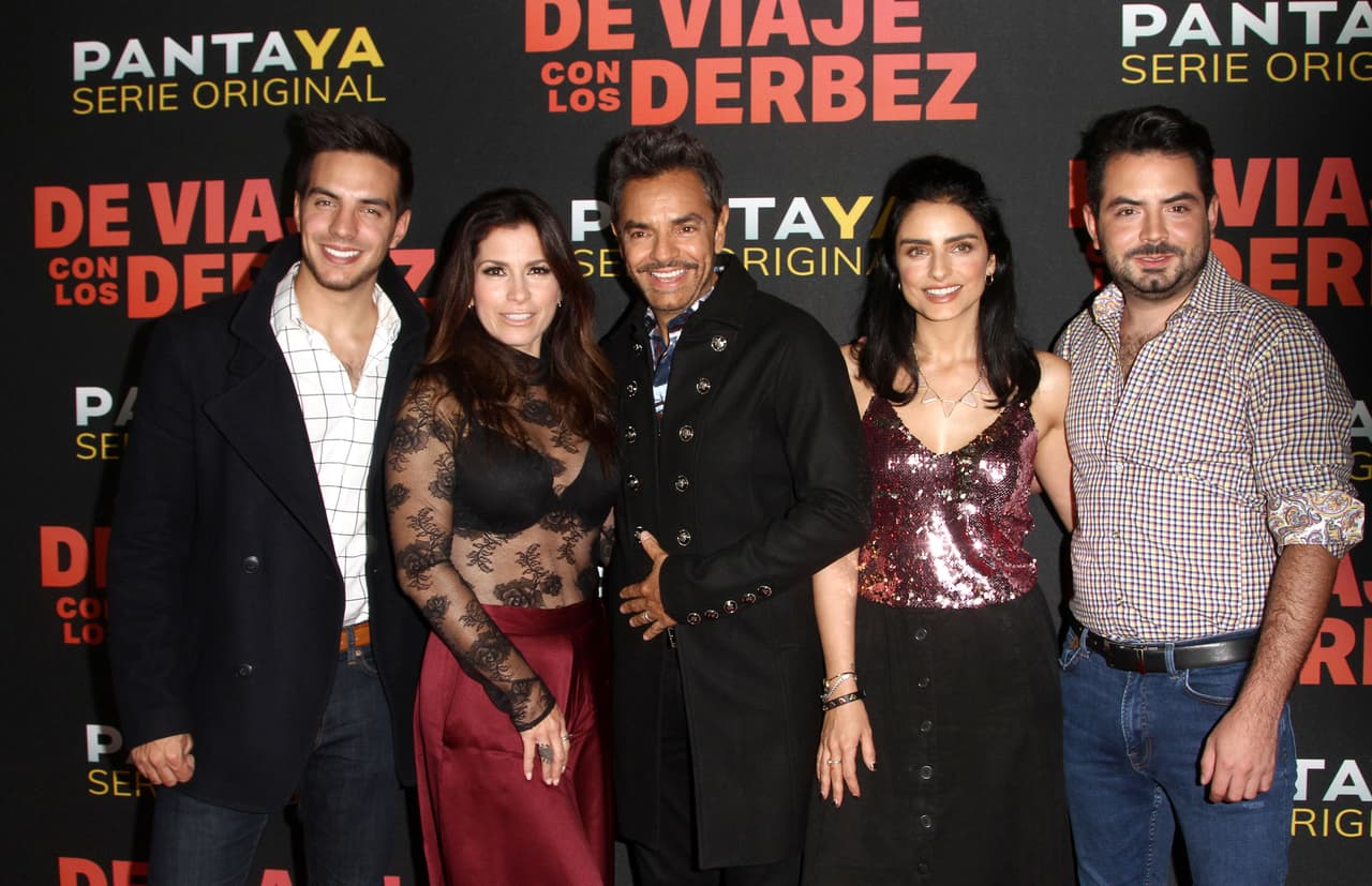 Aislinn Derbez obliga a los Derbez a bailar en Tik Tok, pero Aitana y Kailani se roban la atención
