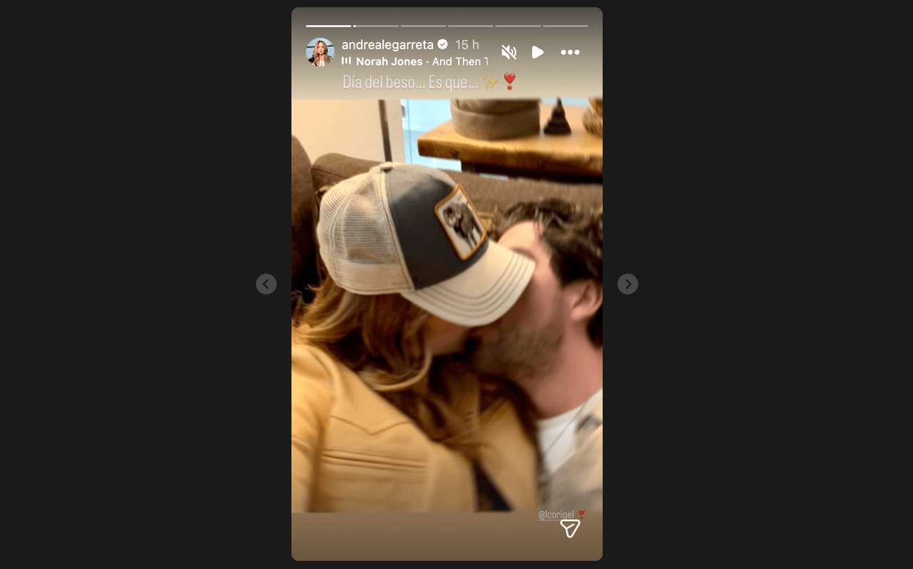 Andrea Legarreta se pone romántica: sorprende con foto de apasionado beso con su novio y así se ven juntos
