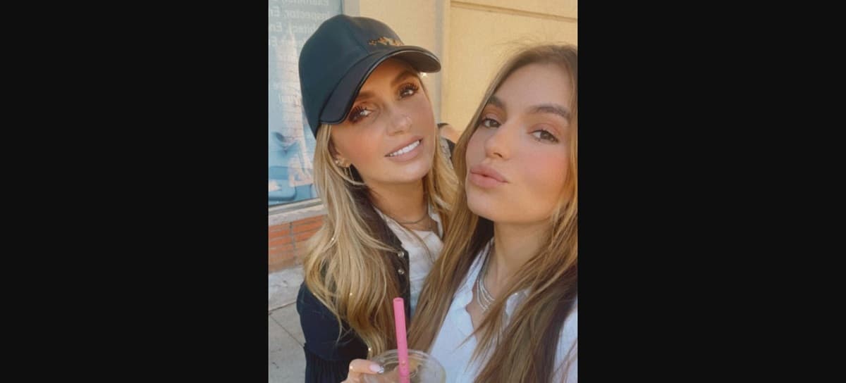 La actriz protagonizó una tierna fotografía junto a su hija Sofía Castro