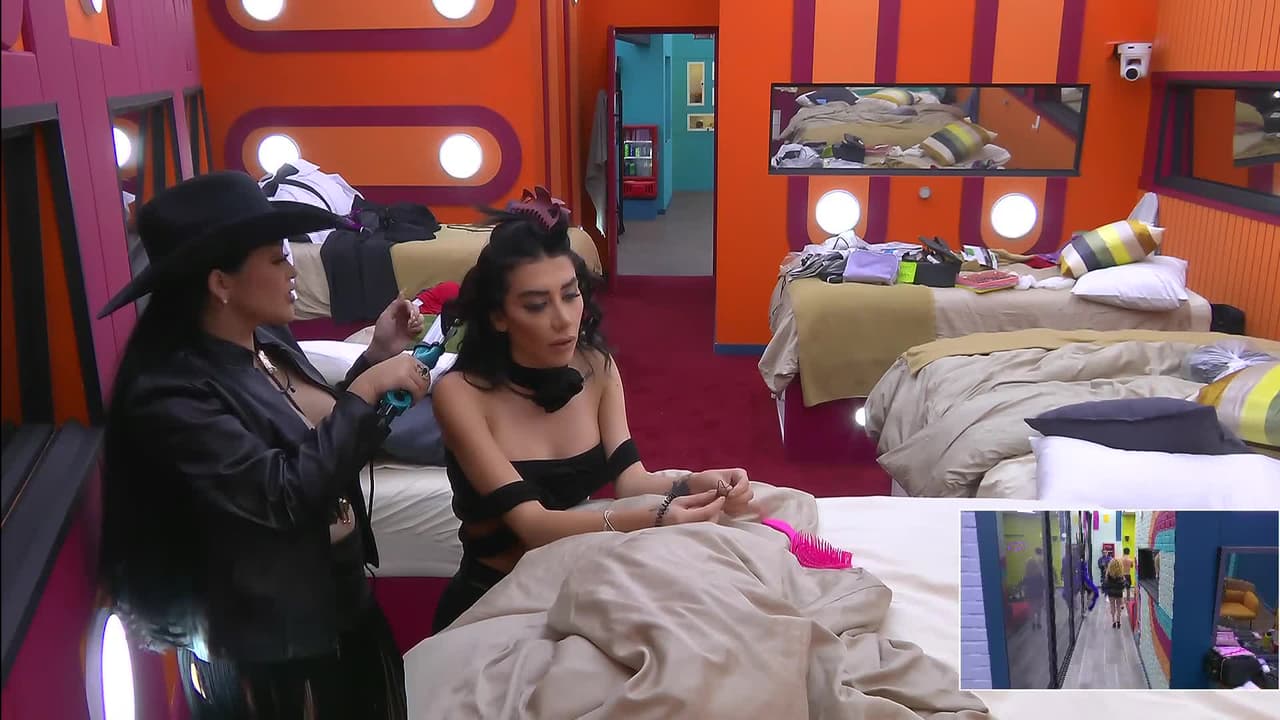 Gomita le cuenta a Karime todo sobre la situación con Agustín y Briggitte en 'La Casa de los Famosos México'