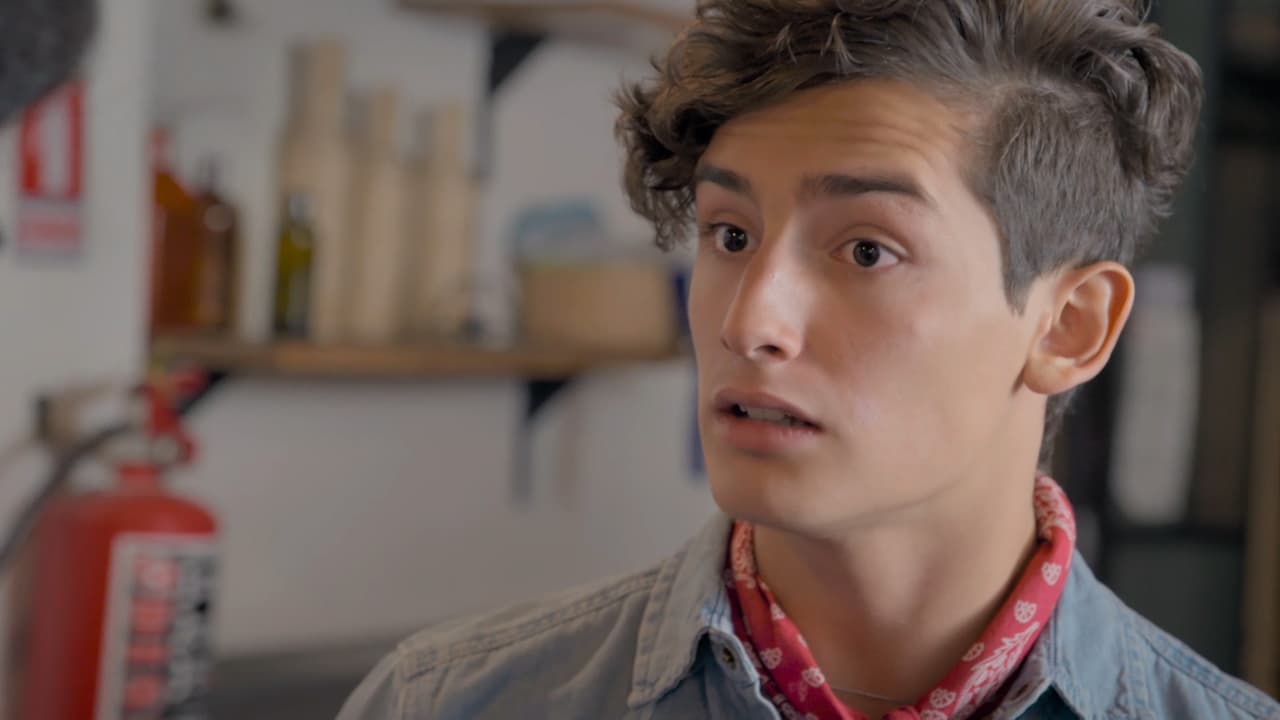 ¿Qué tal el shock en el que se quedó Aris al ver al famosísimo Thiago en el bar donde trabaja?