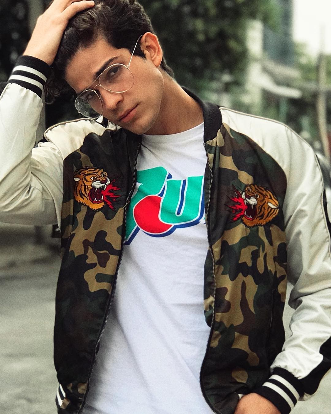 ¿Qué deporte/ejercicio te gusta practicar? Voy al gym y a clases de baile.