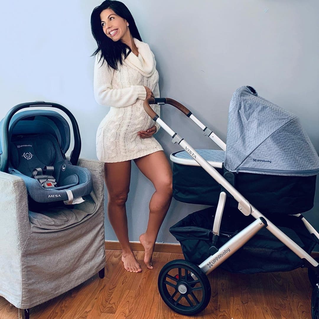 África Zavala reaparece tras el nacimiento de su hijo León e impresiona por cómo luce